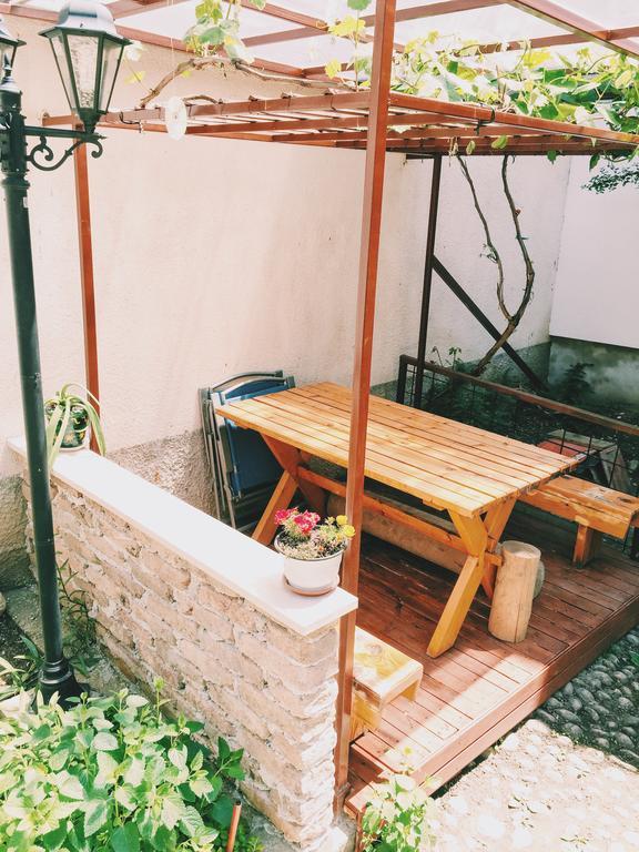 Nizama's Place